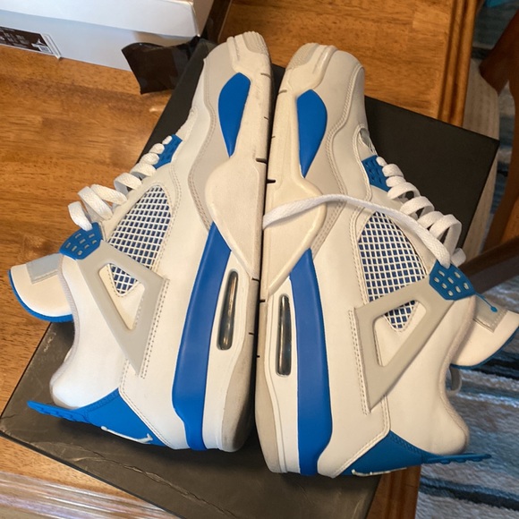 Jordan 4 (SOLD) - Picture 4 of 8